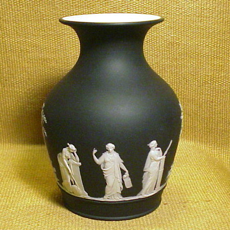 Wedgwood Black Jasper Dip Vase Br Muses Br Sold September 2019